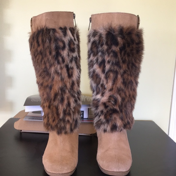 Colin Stuart Faux Fur Boots - Picture 9 of 12